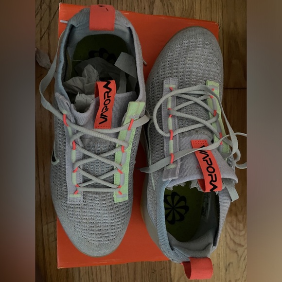 Women’s Nike Air VaporMax 2021 FK Size 8 EU38 | Light Bone / Citroën / Black EUC - Picture 3 of 6